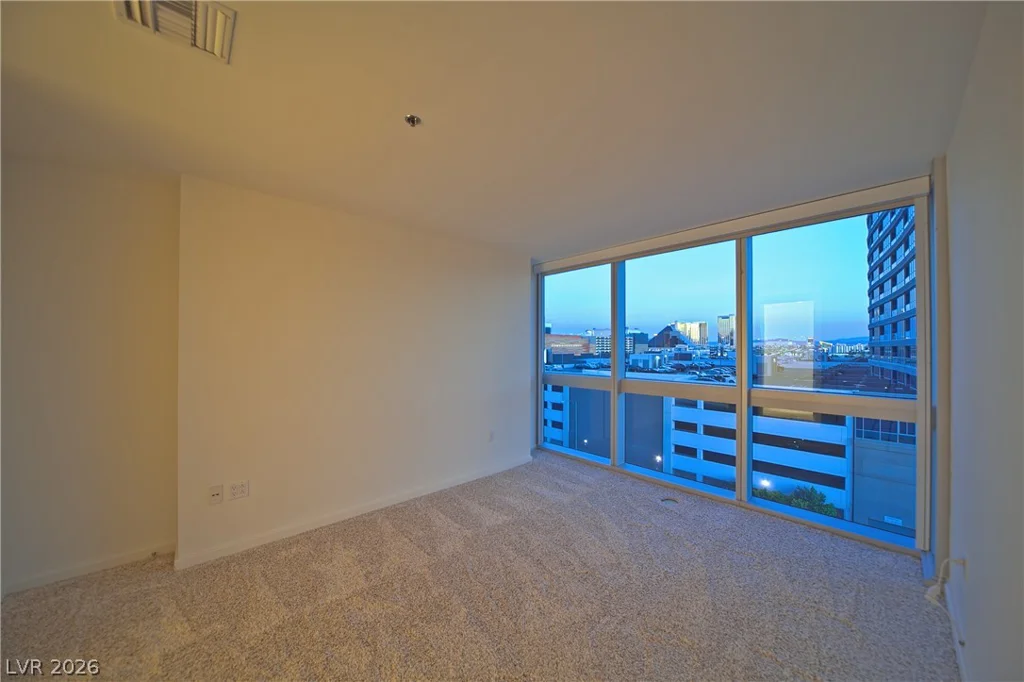 4471 Dean Martin, Las Vegas, NV 89103