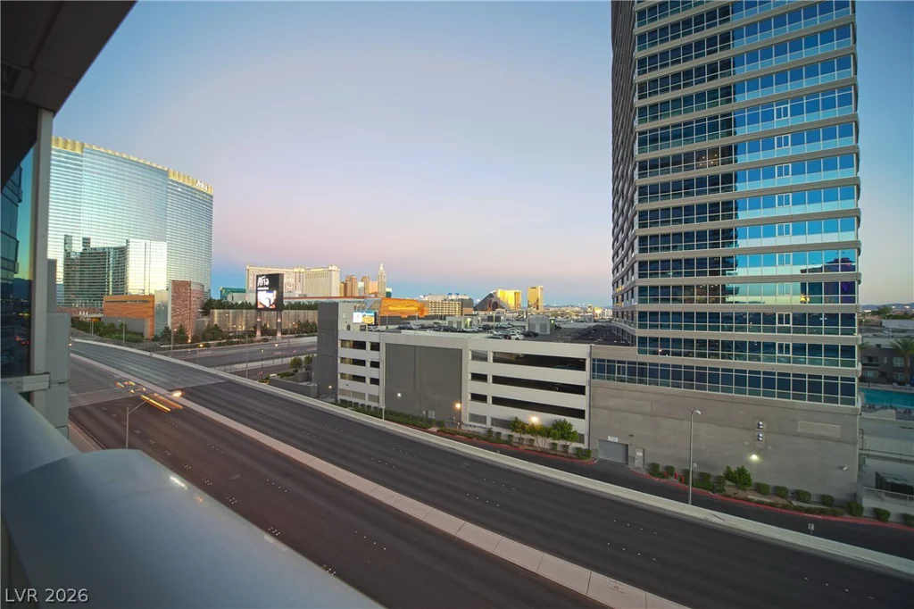 4471 Dean Martin, Las Vegas, NV 89103