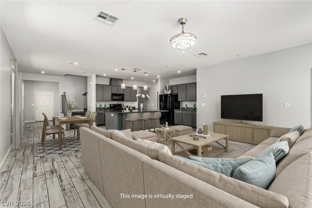 6106 Castle Gardens, Las Vegas, NV 89130