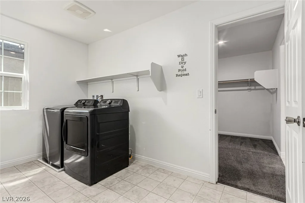 6106 Castle Gardens, Las Vegas, NV 89130