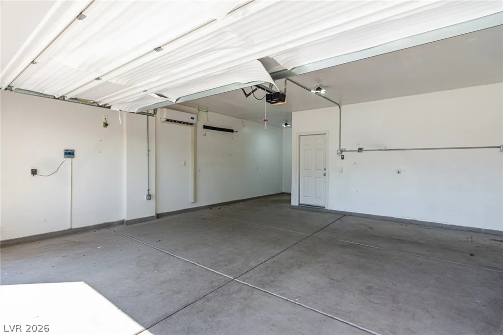 6106 Castle Gardens, Las Vegas, NV 89130