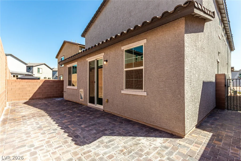 6106 Castle Gardens, Las Vegas, NV 89130