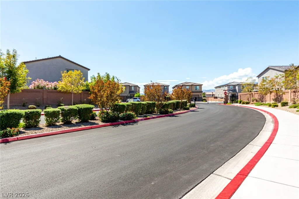 6106 Castle Gardens, Las Vegas, NV 89130
