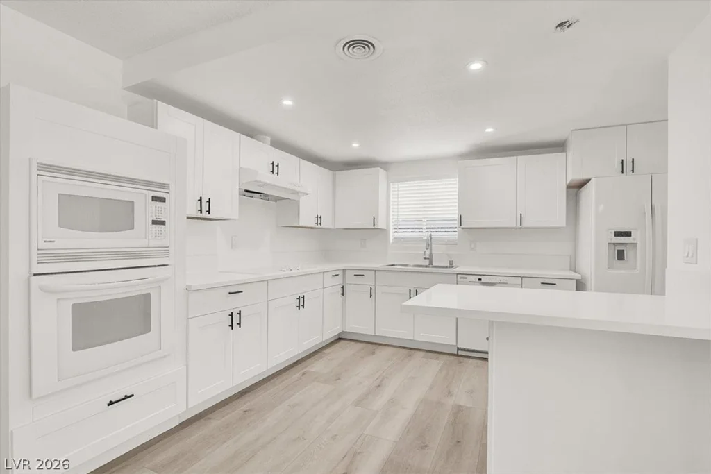 1607 Silver Mesa, Las Vegas, NV 89169