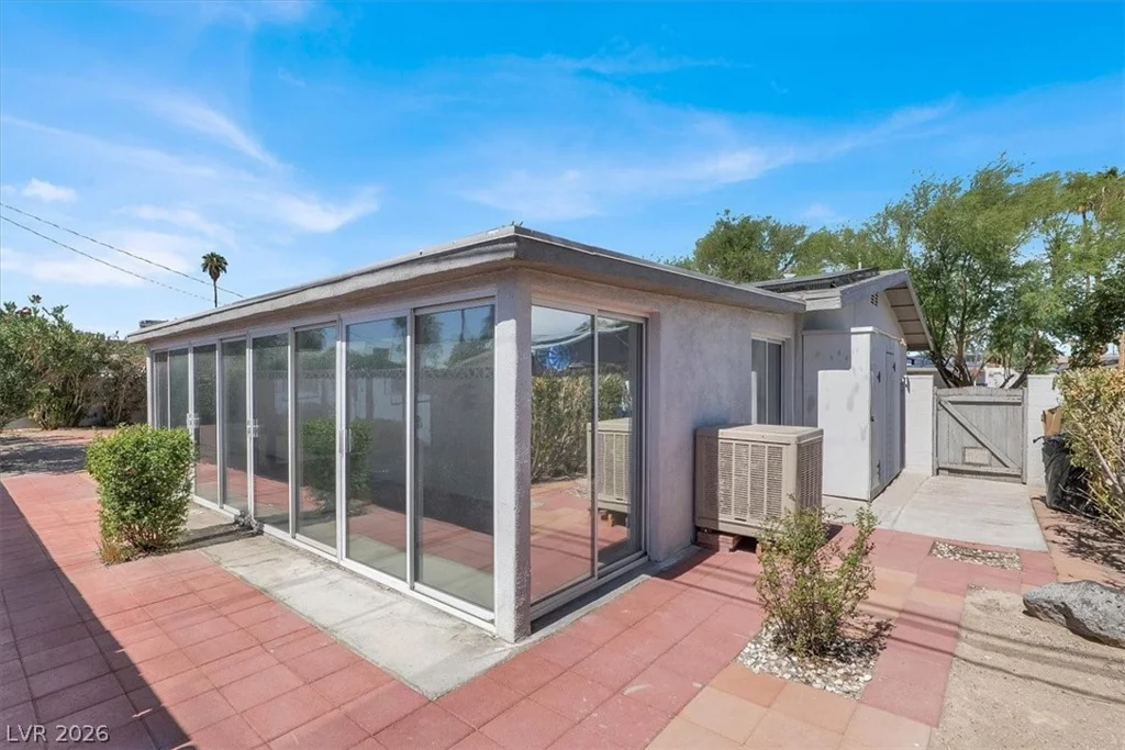 1607 Silver Mesa, Las Vegas, NV 89169