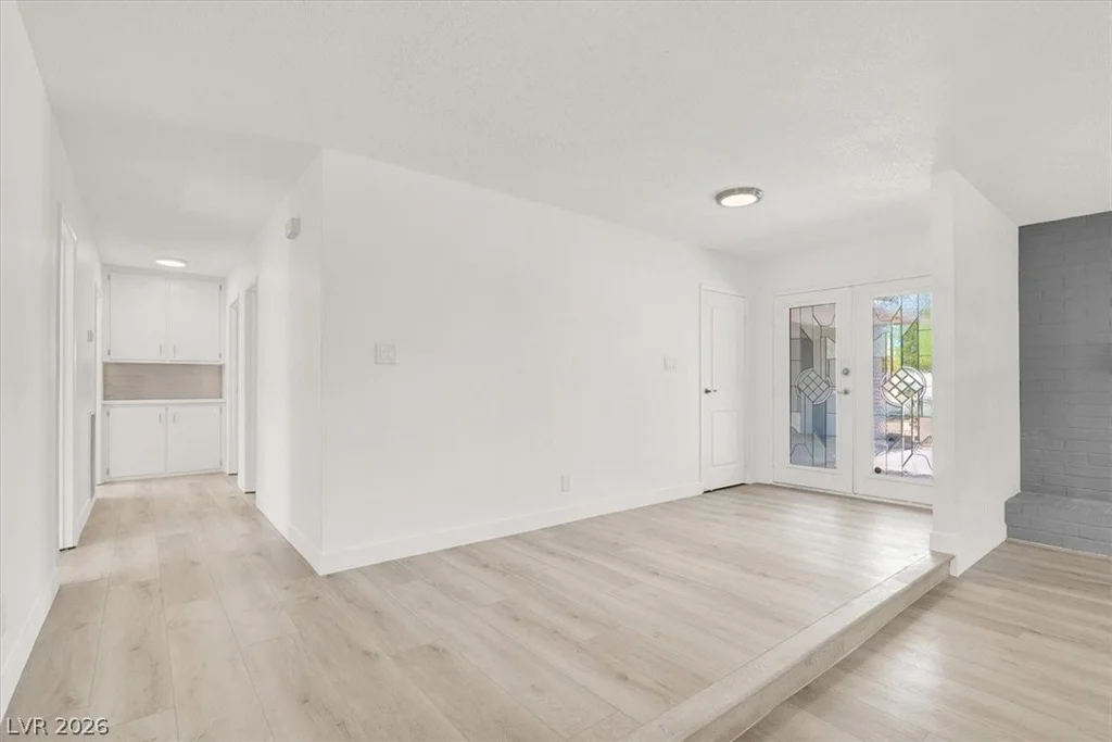 1607 Silver Mesa, Las Vegas, NV 89169