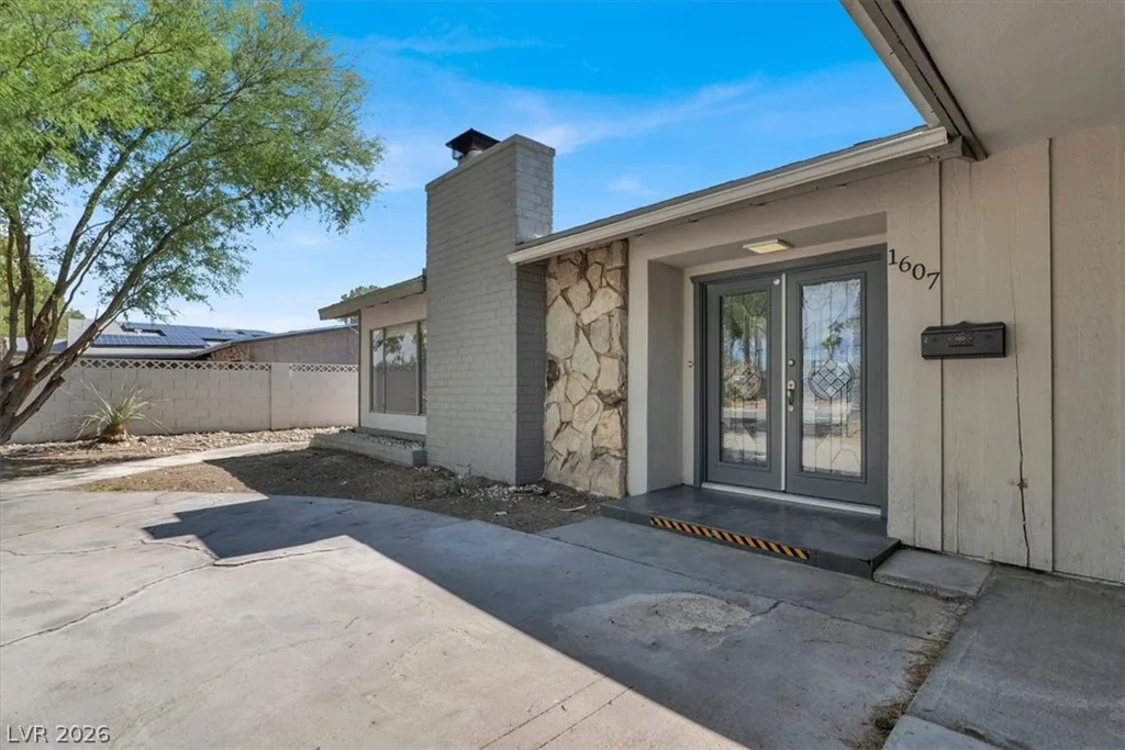 1607 Silver Mesa, Las Vegas, NV 89169