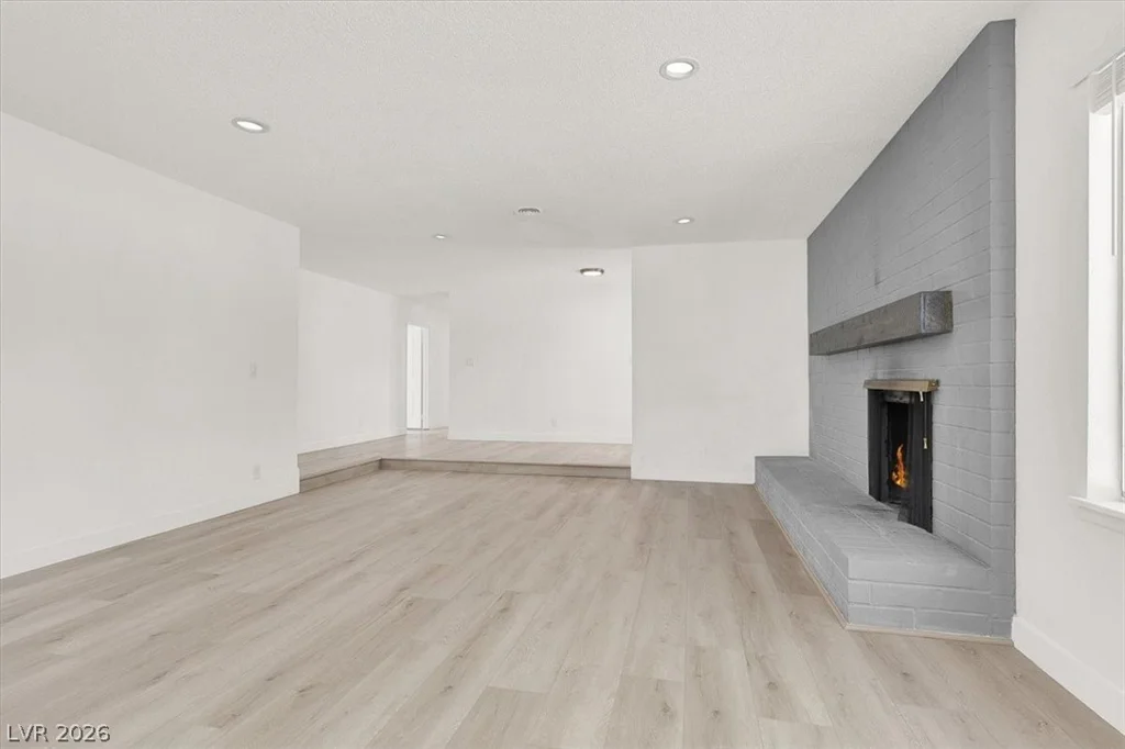 1607 Silver Mesa, Las Vegas, NV 89169