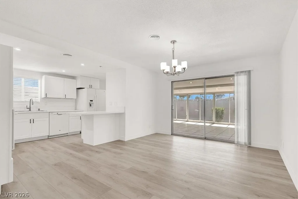 1607 Silver Mesa, Las Vegas, NV 89169