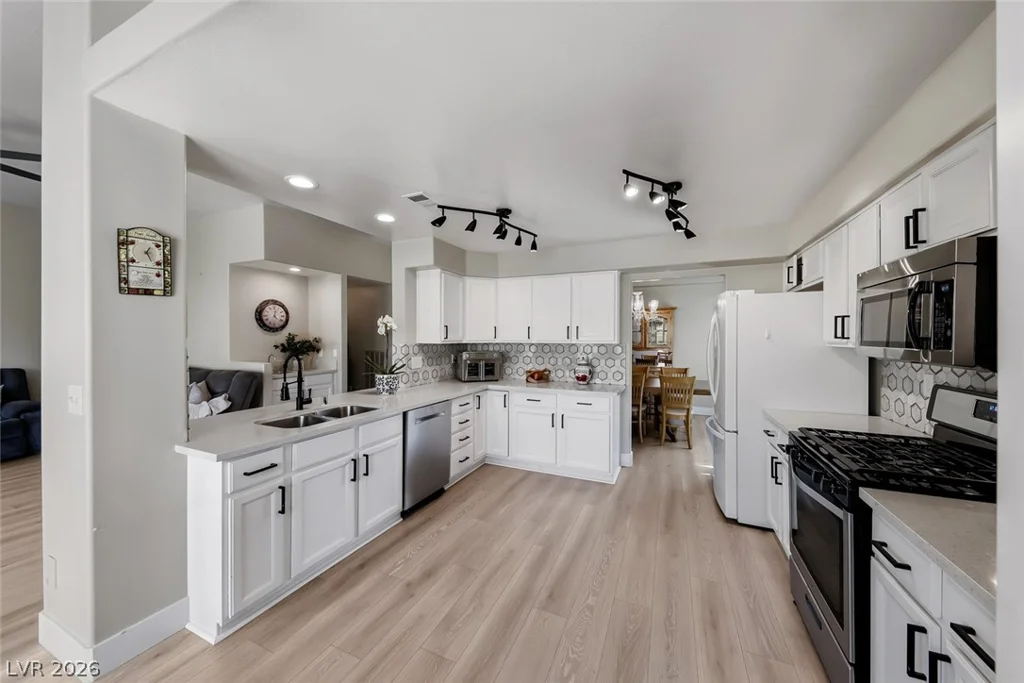 5004 Desert Fir, Las Vegas, NV 89130