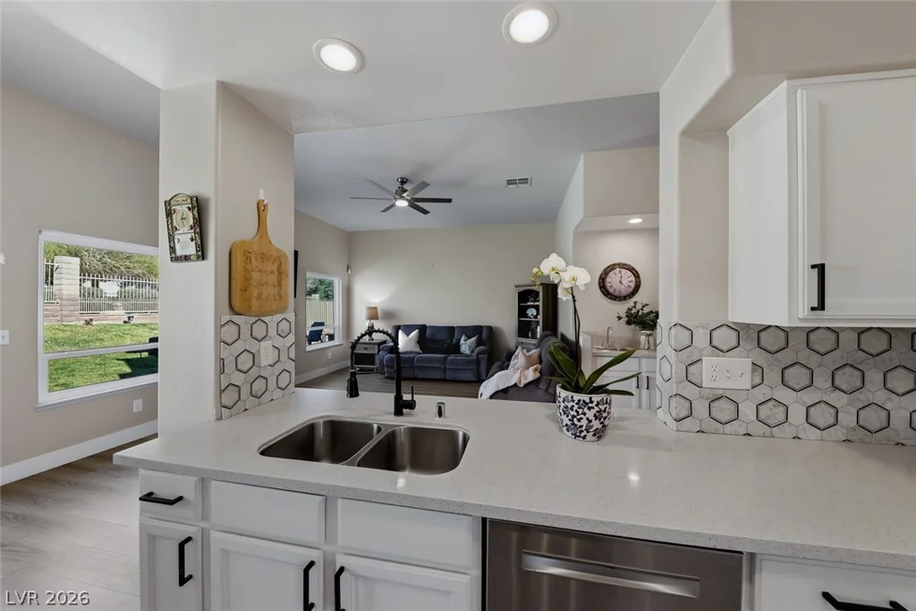 5004 Desert Fir, Las Vegas, NV 89130