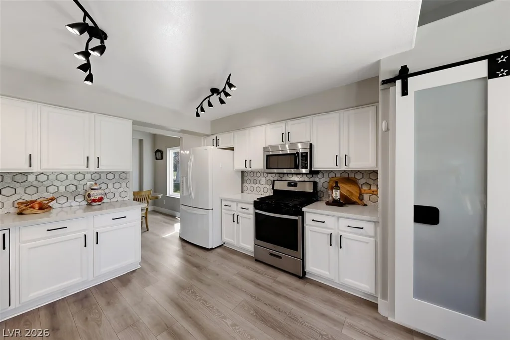 5004 Desert Fir, Las Vegas, NV 89130