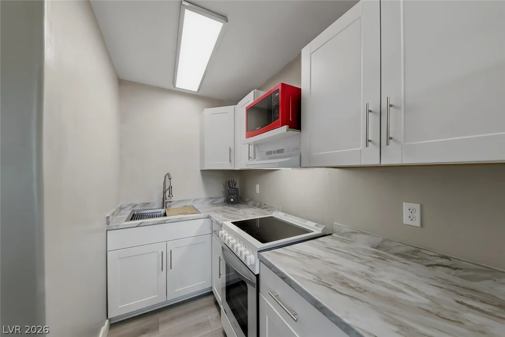 5004 Desert Fir, Las Vegas, NV 89130