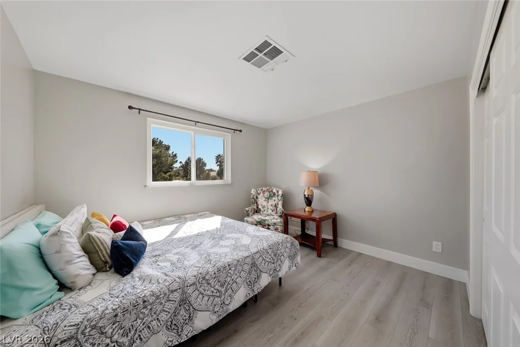 5004 Desert Fir, Las Vegas, NV 89130