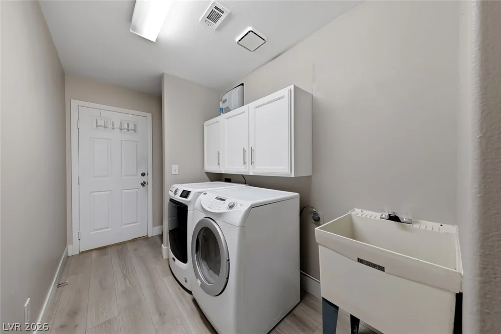 5004 Desert Fir, Las Vegas, NV 89130