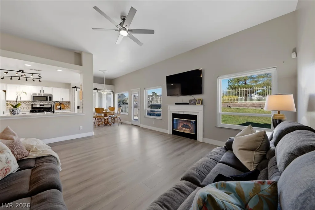 5004 Desert Fir, Las Vegas, NV 89130