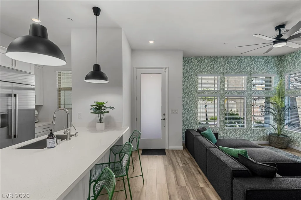 933 Belleforte, Las Vegas, NV 89138