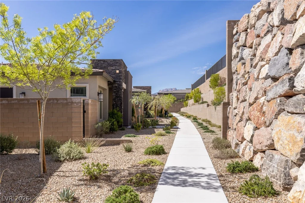 933 Belleforte, Las Vegas, NV 89138