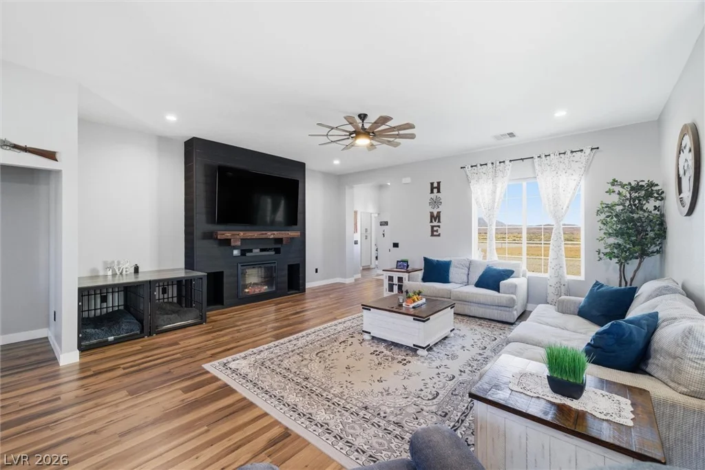 601 Helen, Pahrump, NV 89060