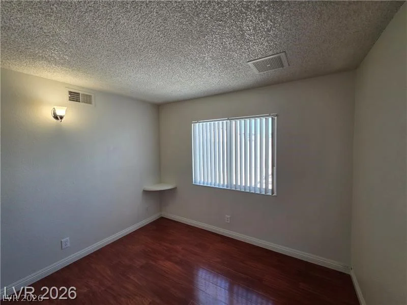 7184 Pleasant View, Las Vegas, NV 89147