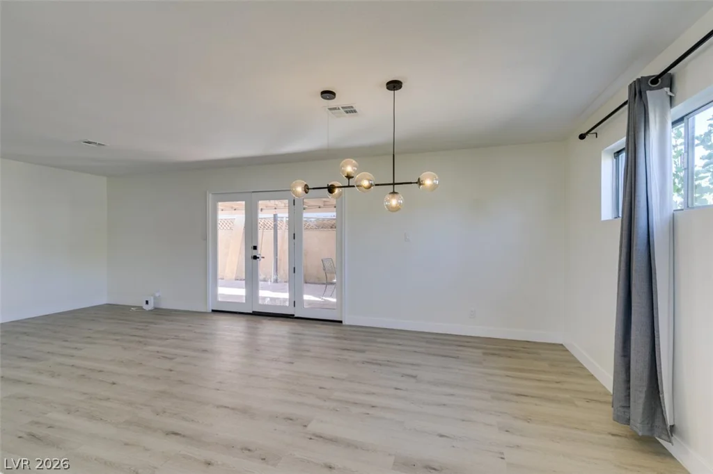 2211 Frontier, Las Vegas, NV 89106