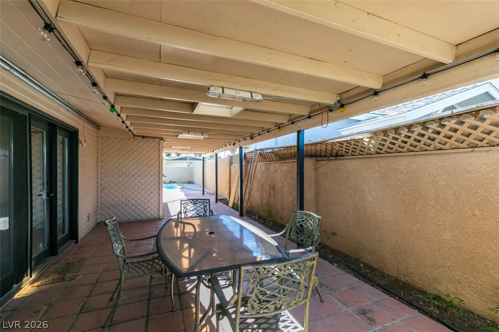 2211 Frontier, Las Vegas, NV 89106