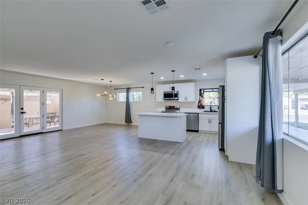 2211 Frontier, Las Vegas, NV 89106