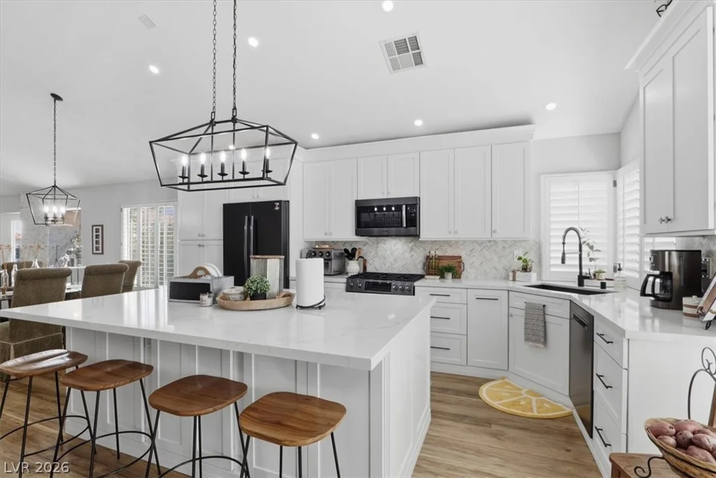 8213 Fawn Brook, Las Vegas, NV 89149