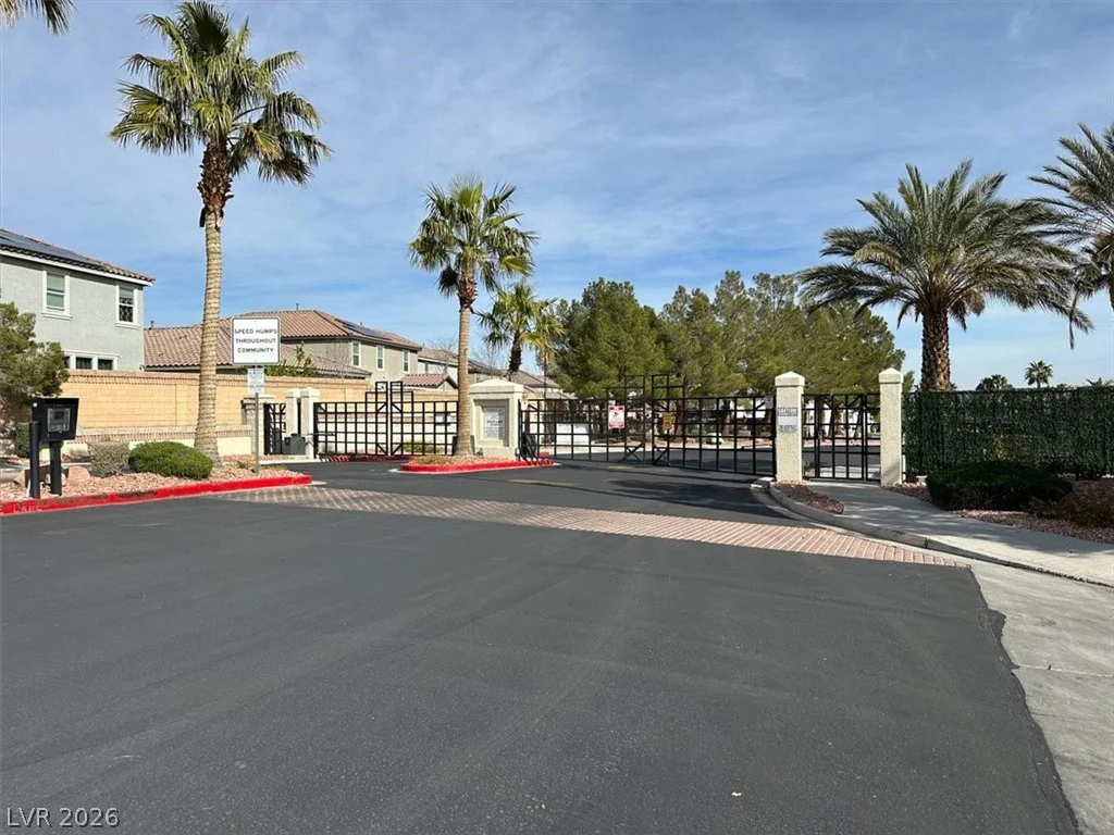 8213 Fawn Brook, Las Vegas, NV 89149