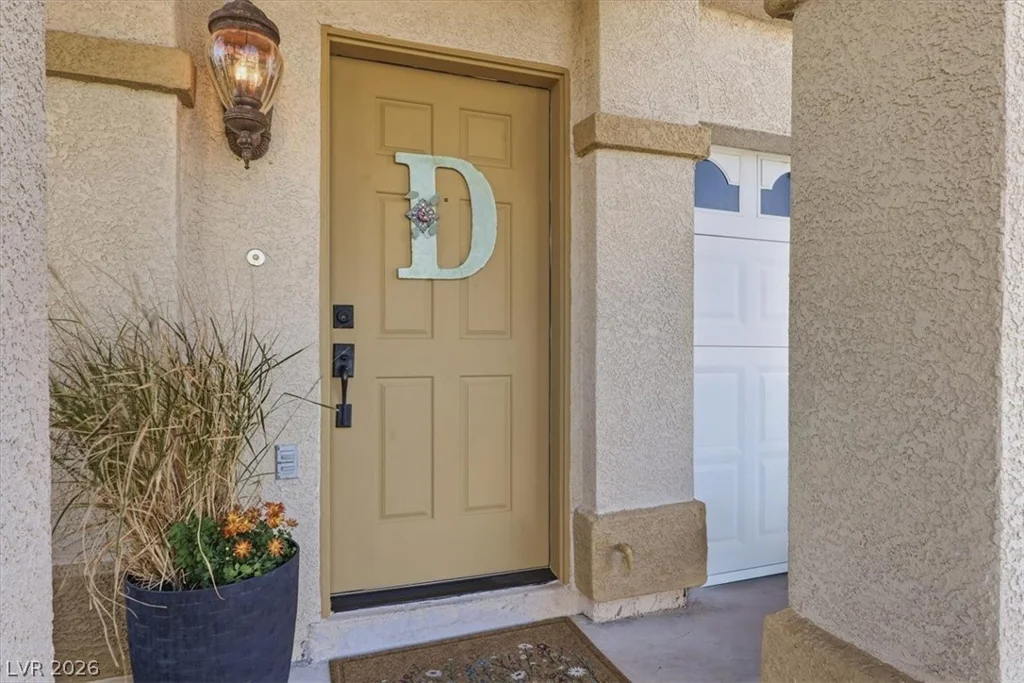 8213 Fawn Brook, Las Vegas, NV 89149