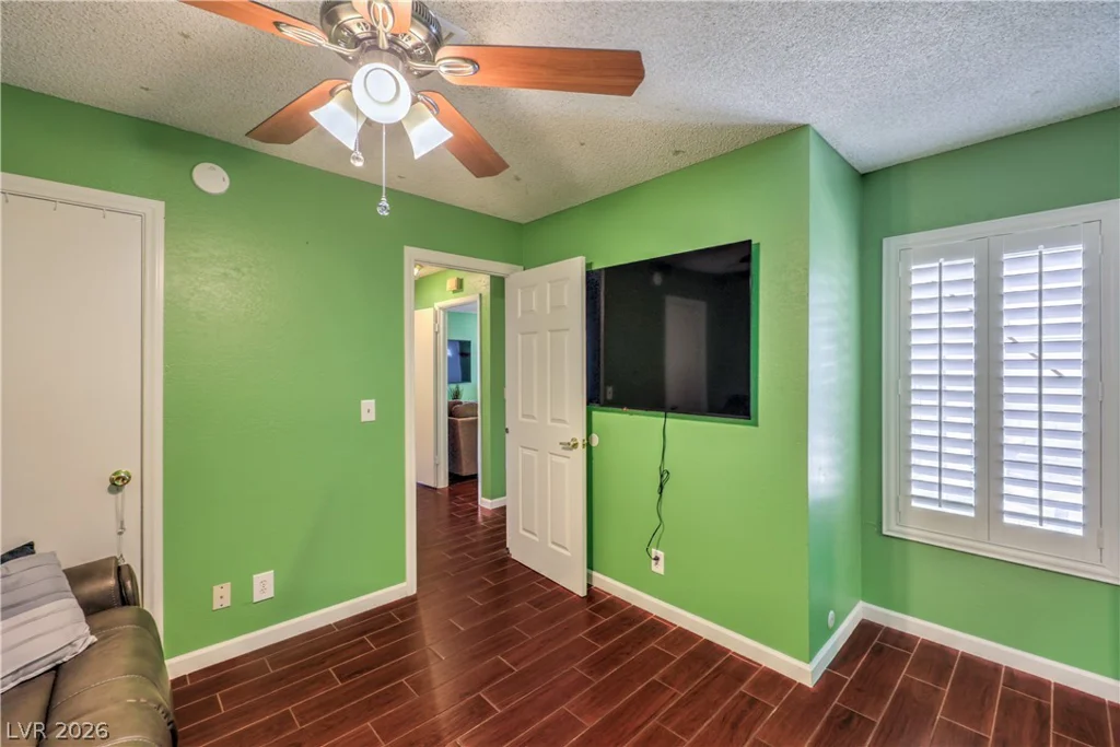 4760 Willow Crest, Las Vegas, NV 89147