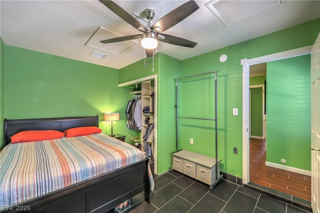 4760 Willow Crest, Las Vegas, NV 89147
