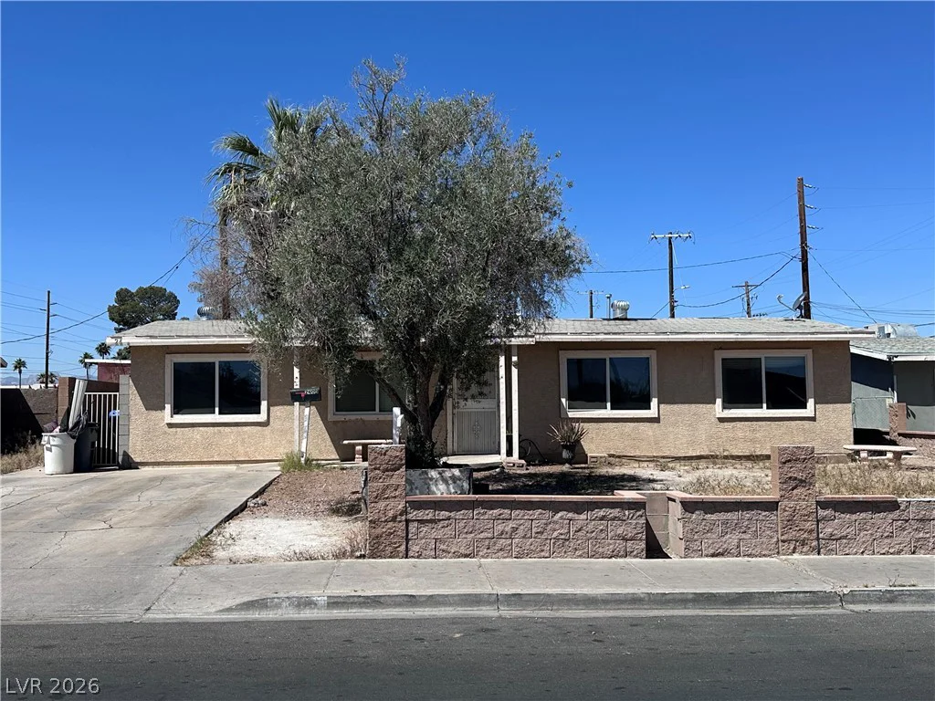 2405 Bruce, North Las Vegas, NV 89030