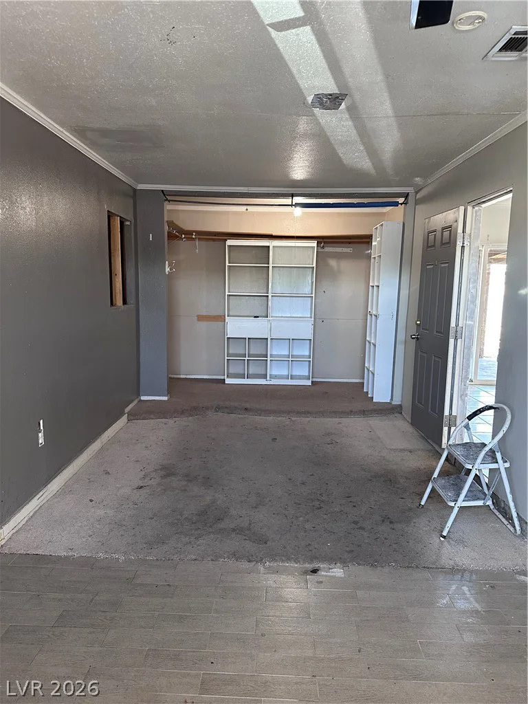2405 Bruce, North Las Vegas, NV 89030
