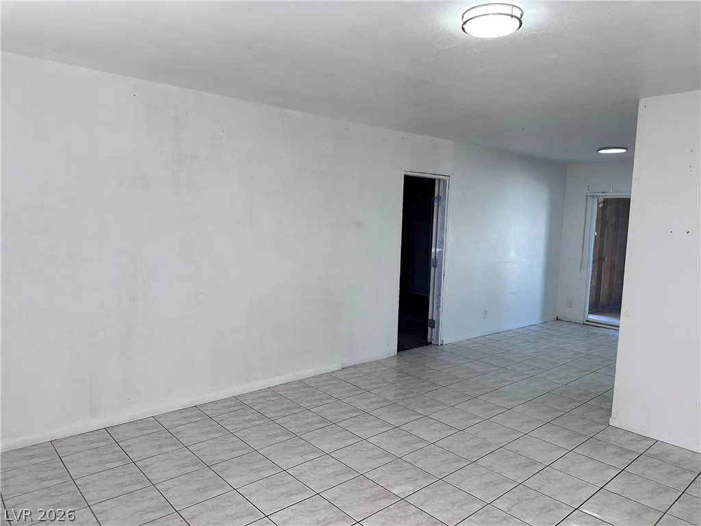 2405 Bruce, North Las Vegas, NV 89030