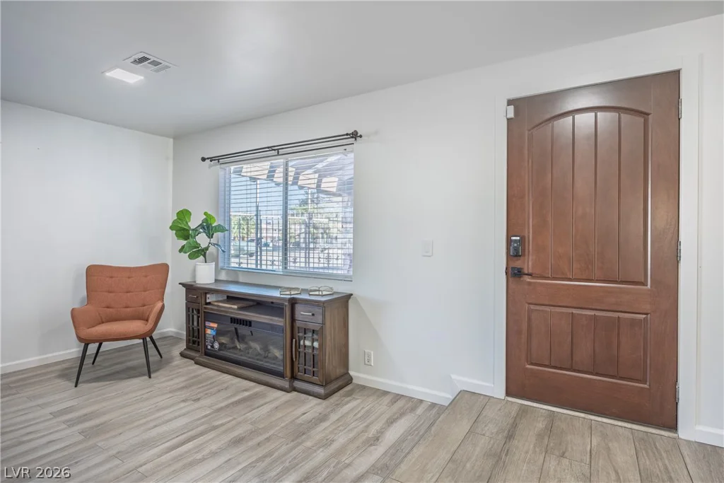 2221 Mohawk, Las Vegas, NV 89146