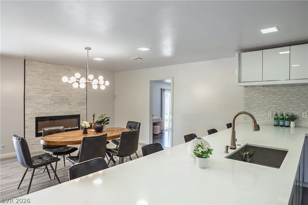 2221 Mohawk, Las Vegas, NV 89146