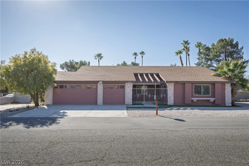 2221 Mohawk, Las Vegas, NV 89146