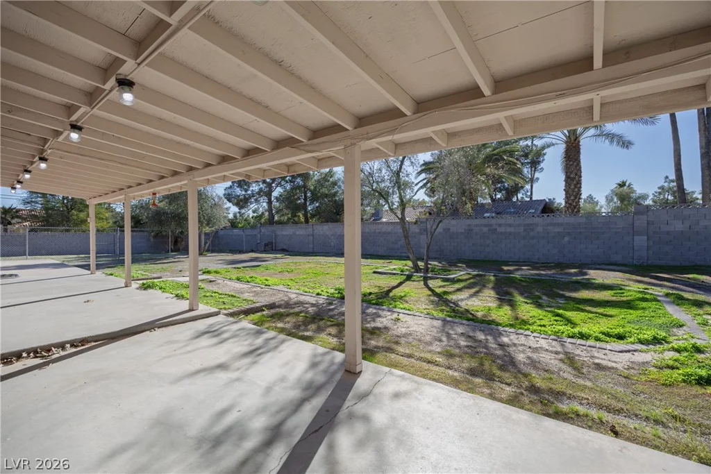 2221 Mohawk, Las Vegas, NV 89146