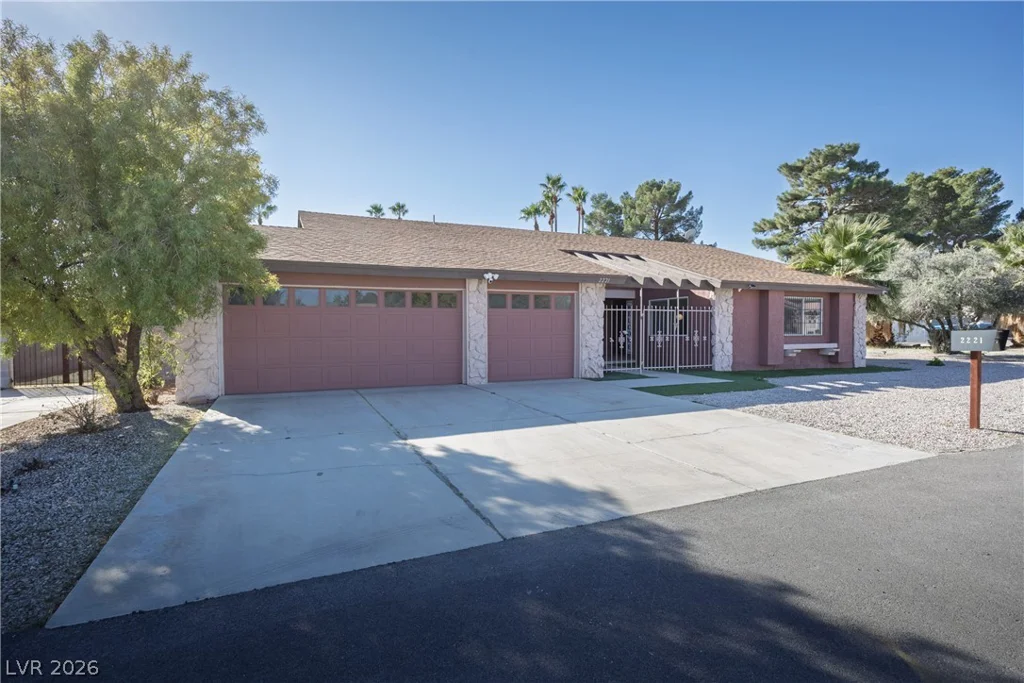2221 Mohawk, Las Vegas, NV 89146