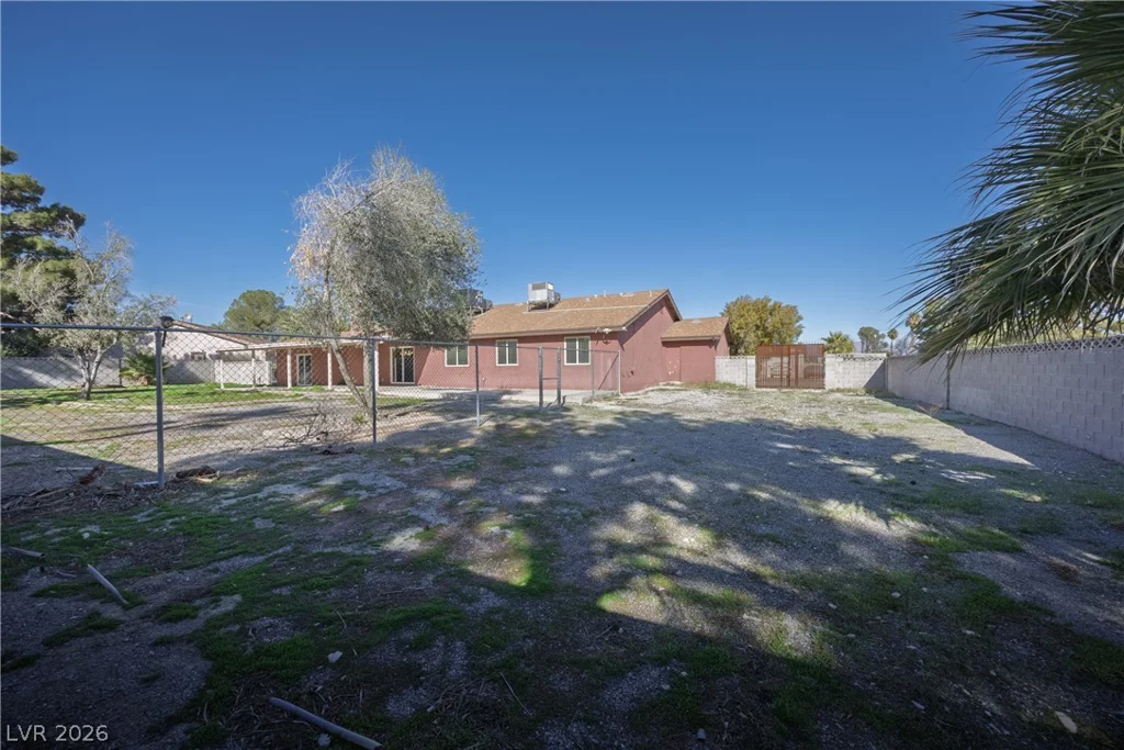 2221 Mohawk, Las Vegas, NV 89146