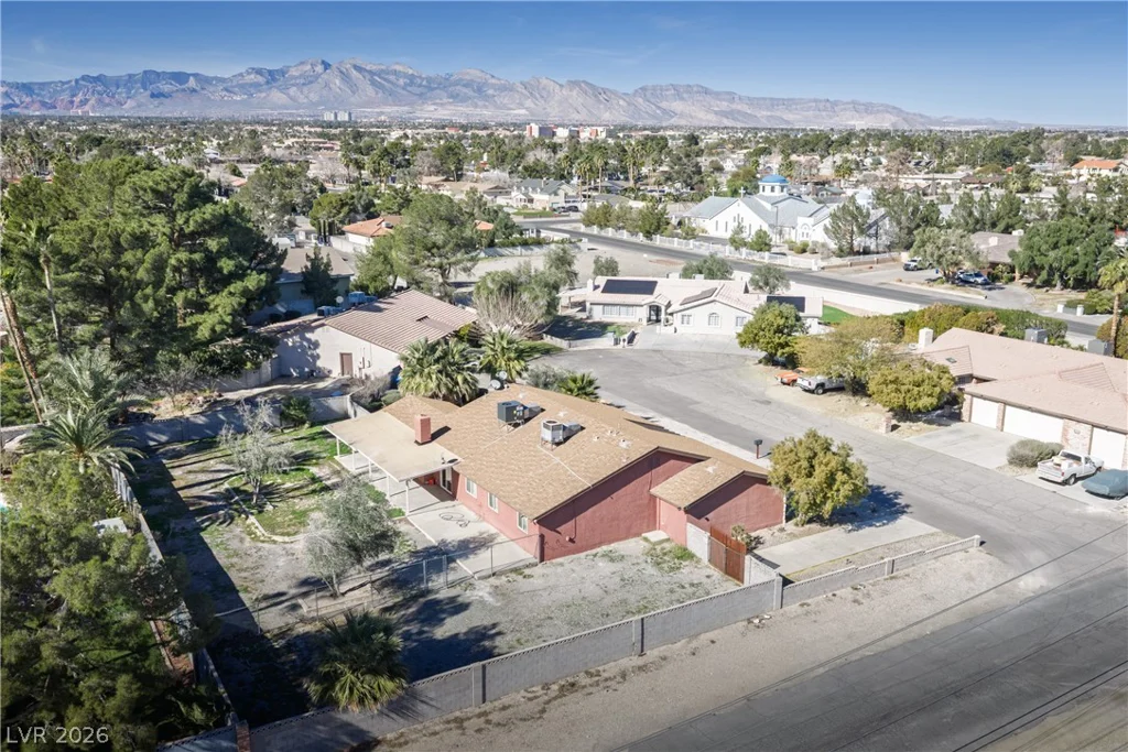 2221 Mohawk, Las Vegas, NV 89146
