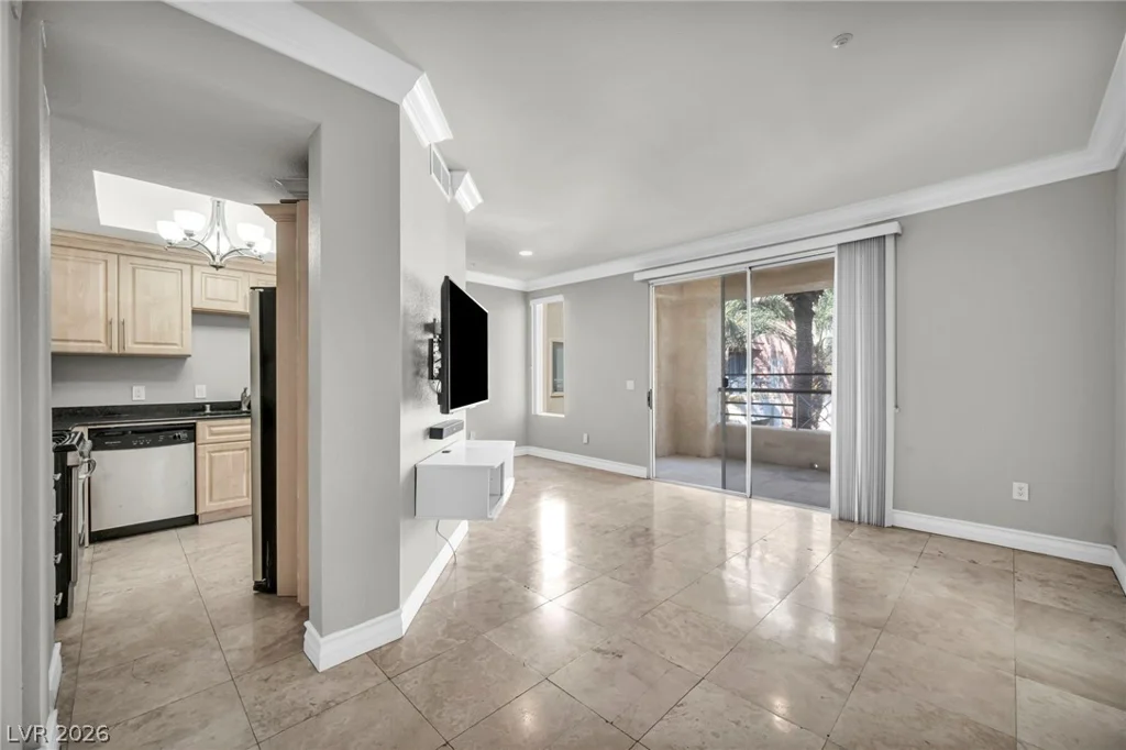 220 Flamingo, Las Vegas, NV 89169