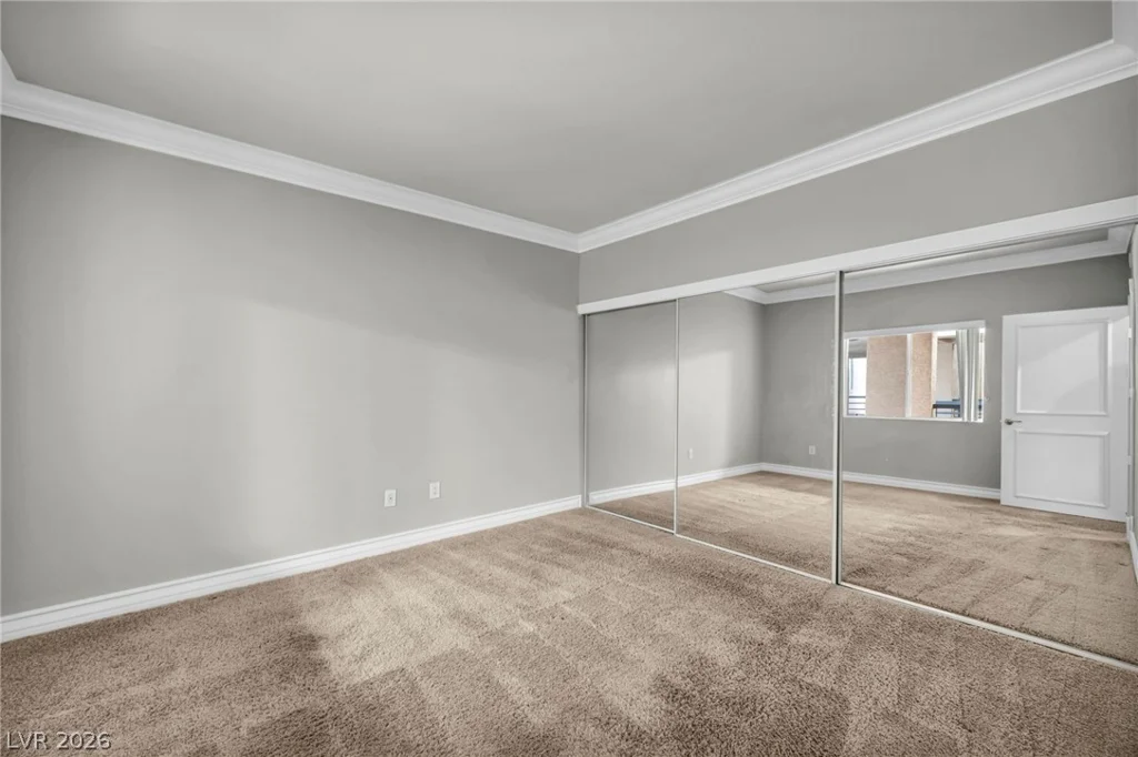 220 Flamingo, Las Vegas, NV 89169
