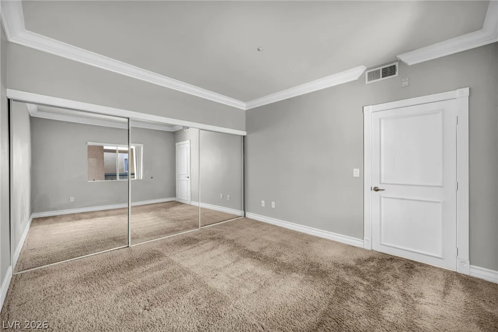 220 Flamingo, Las Vegas, NV 89169