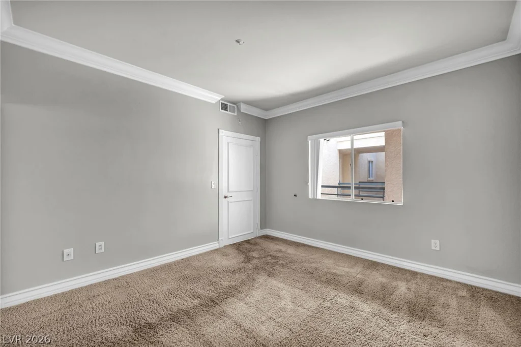 220 Flamingo, Las Vegas, NV 89169