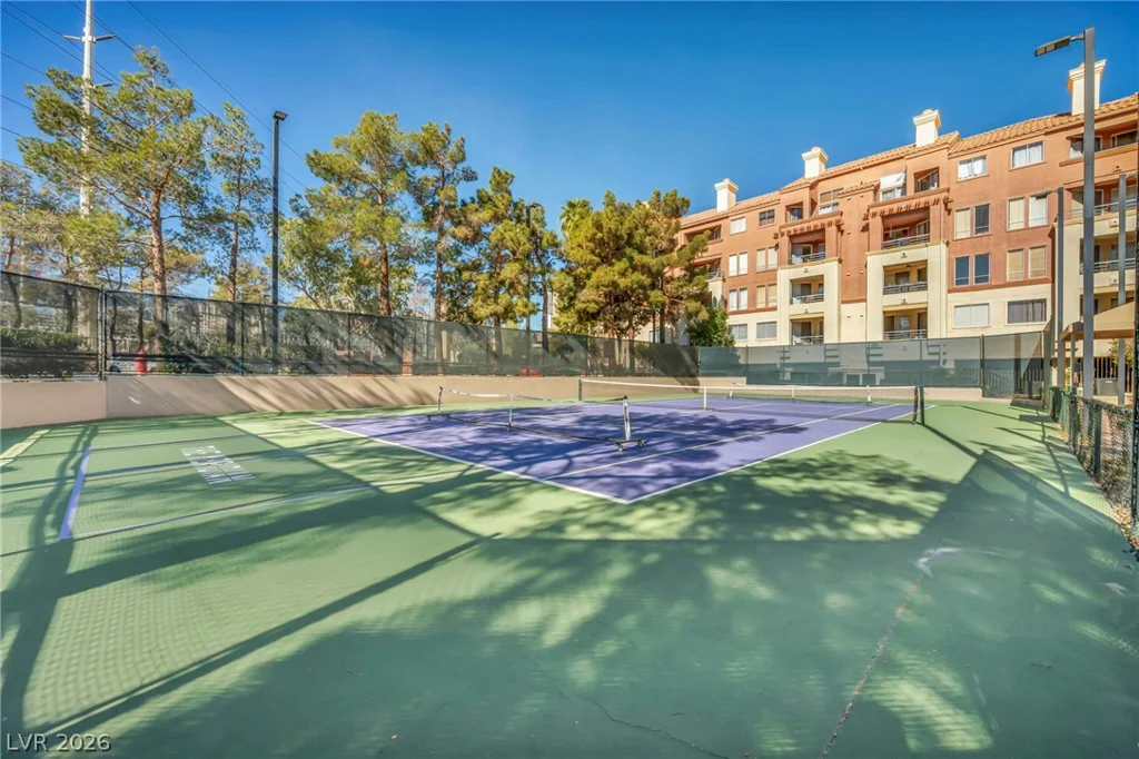 220 Flamingo, Las Vegas, NV 89169