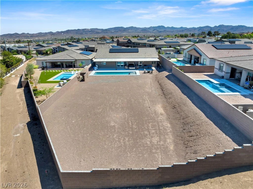 153 Montevallo Bend, Henderson, NV 89015