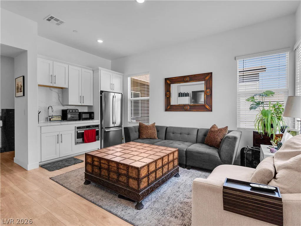 153 Montevallo Bend, Henderson, NV 89015