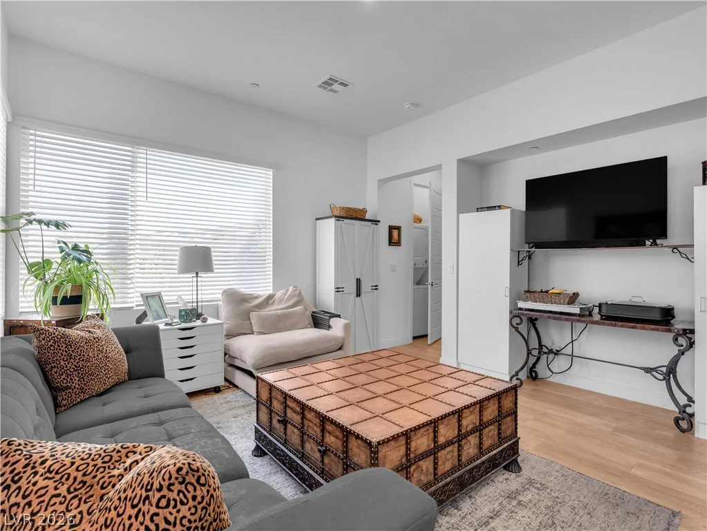 153 Montevallo Bend, Henderson, NV 89015